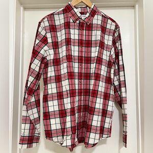 NWT Men’s Red and White Plaid Button Down Long Sleeve Shirt Size Medium